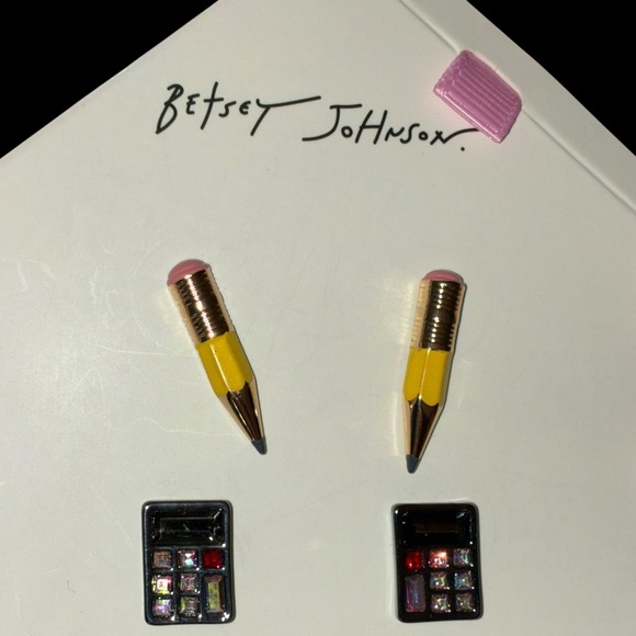 BETSEY JOHNSON Back to School 2 Pair Earrings Pencils & Calculators NEW NWT - Picture 1 of 4